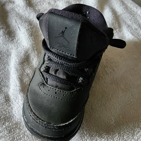 Black Baby Jordans Sneakers, Size 5 - Picture 1 of 5
